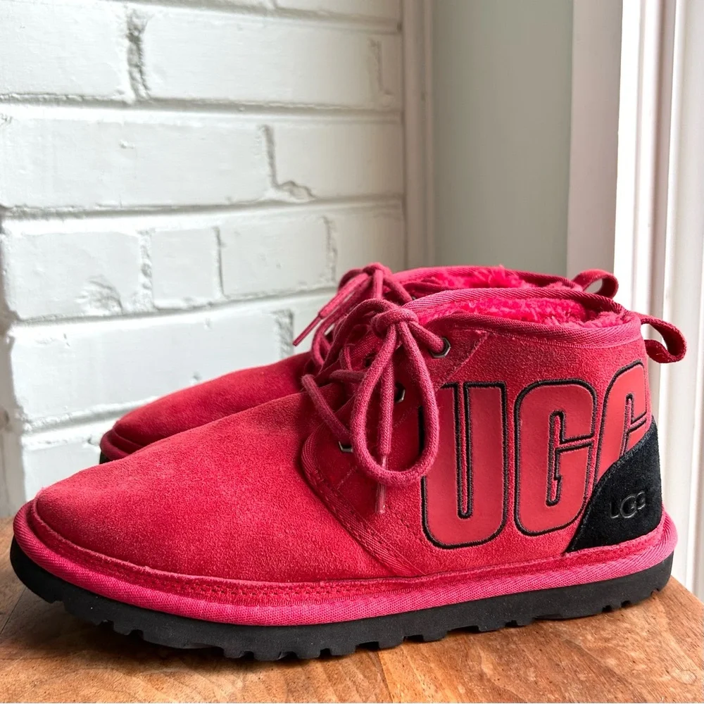 UGG Men's Neumel Graphic Outline Chukka Boot‎ Samba Red/Black Suede 8